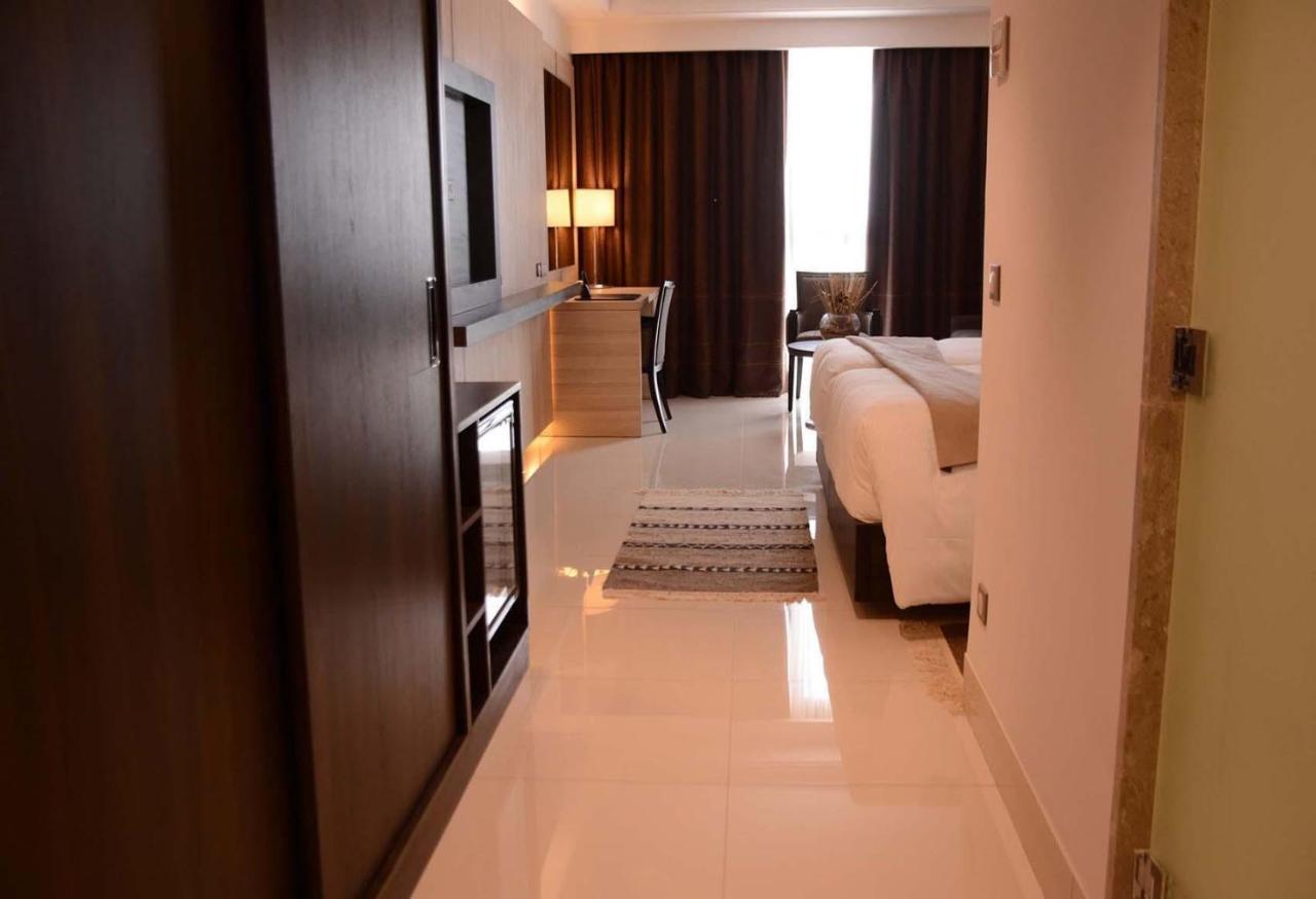 Radisson Hotel Sfax Exterior photo A room at the hotel