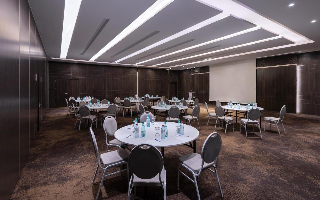 Radisson Hotel Sfax Exterior photo Meeting room