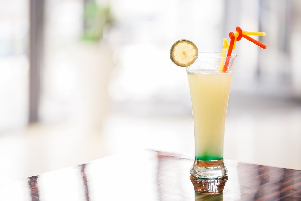 Radisson Hotel Sfax Exterior photo A layered lemonade
