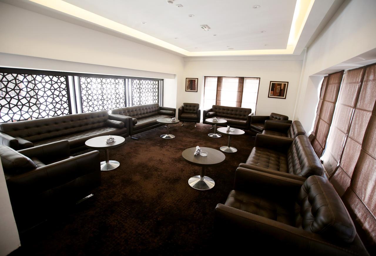 Radisson Hotel Sfax Exterior photo The lounge at the airport