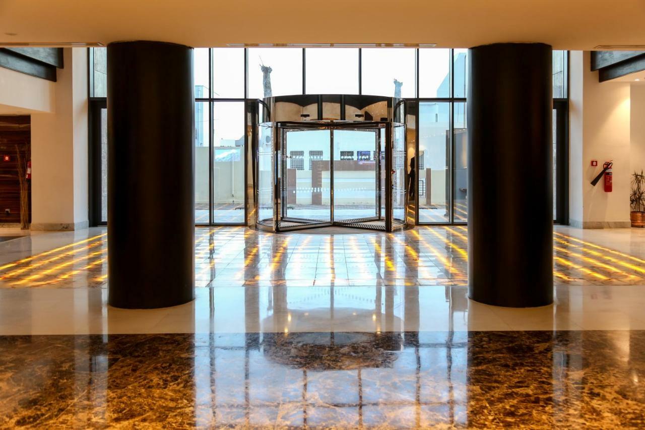 Radisson Hotel Sfax Exterior photo Entrance to the hotel