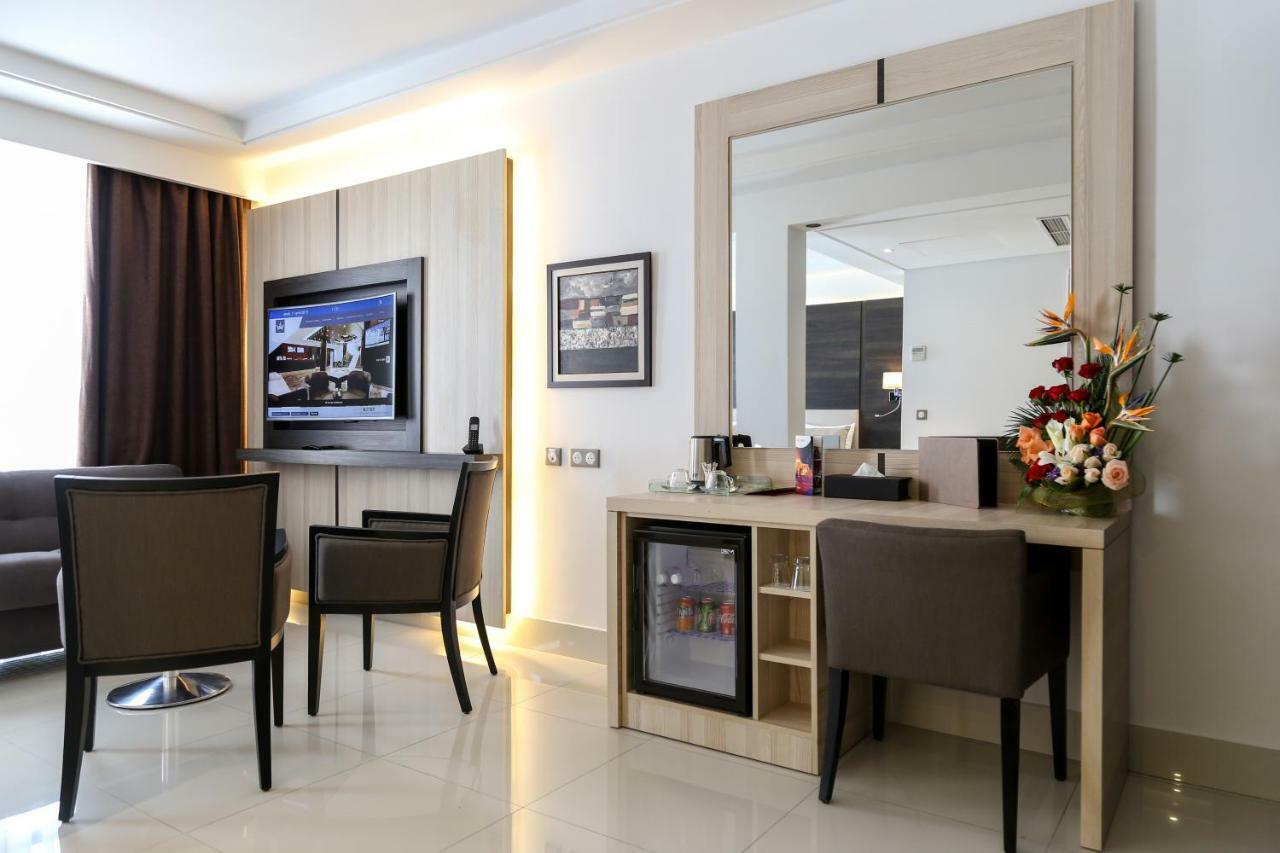 Radisson Hotel Sfax Exterior photo A room at the hotel