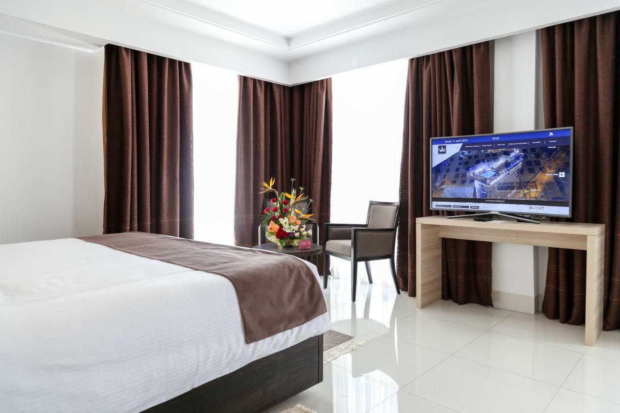 Radisson Hotel Sfax Exterior photo Deluxe Room