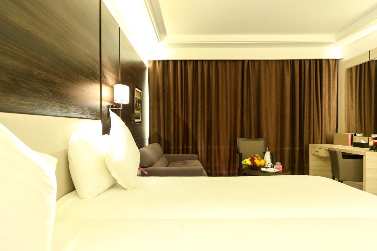 Radisson Hotel Sfax Exterior photo Deluxe Room